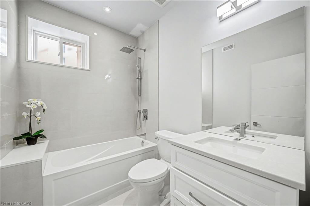 2267 Fifth Line W Property Photo 20