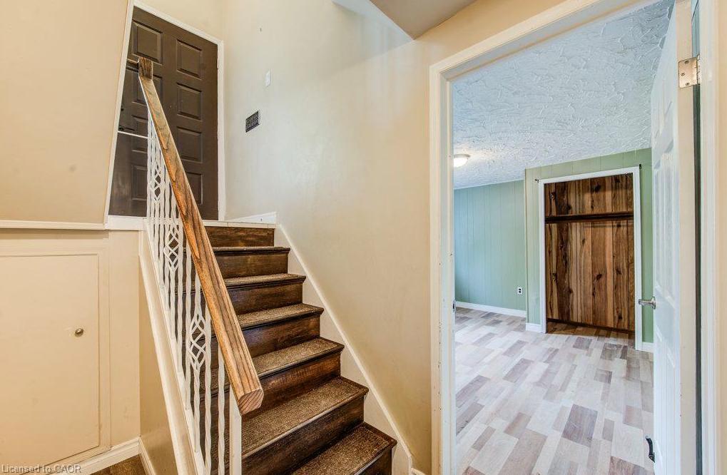 109 White Oak Place Property Photo 24