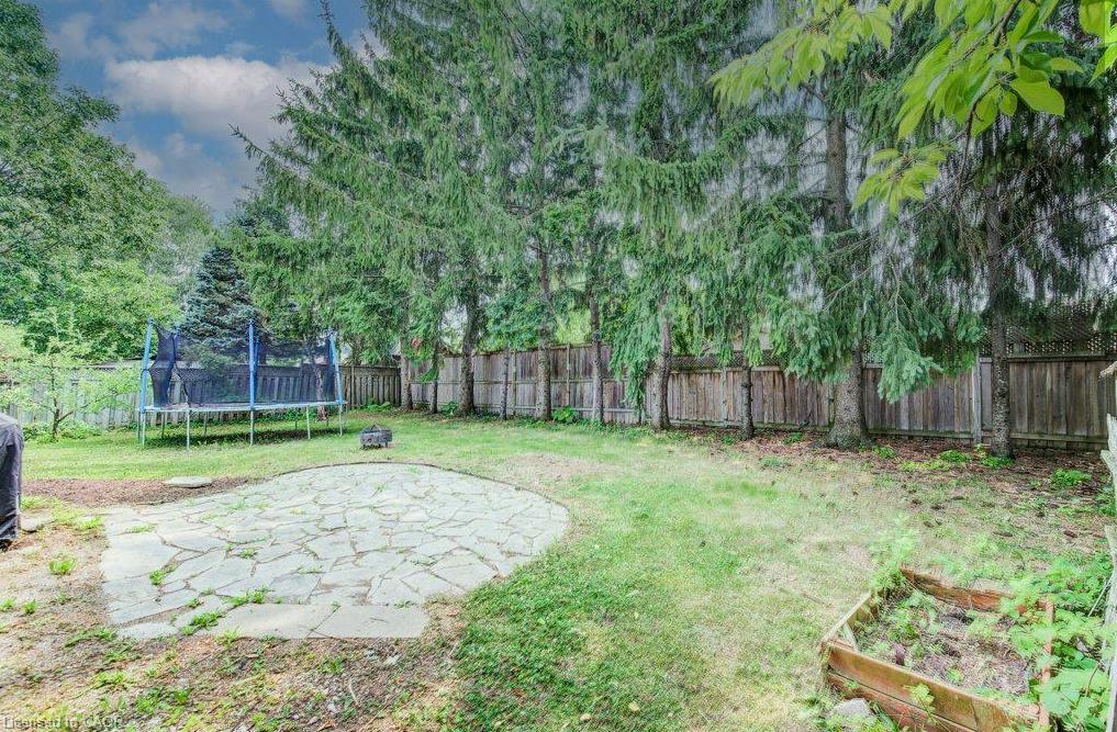109 White Oak Place Property Photo 37