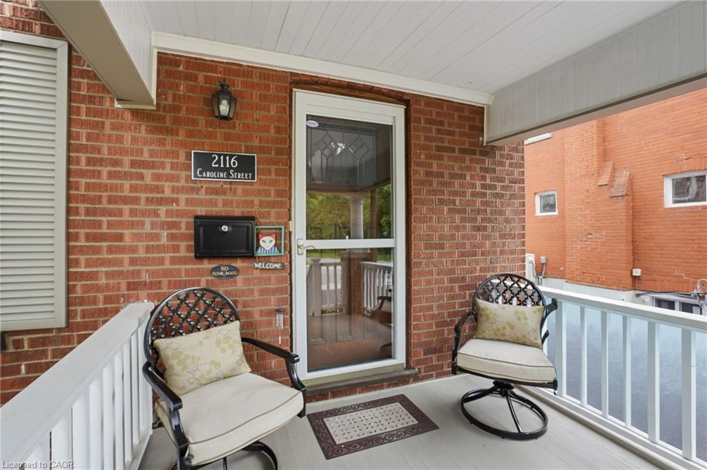 2116 Caroline Street Property Photo 4