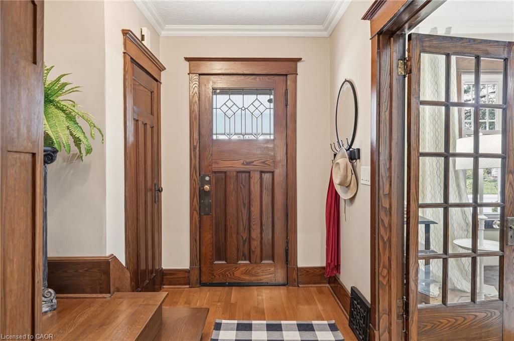 2116 Caroline Street Property Photo 5