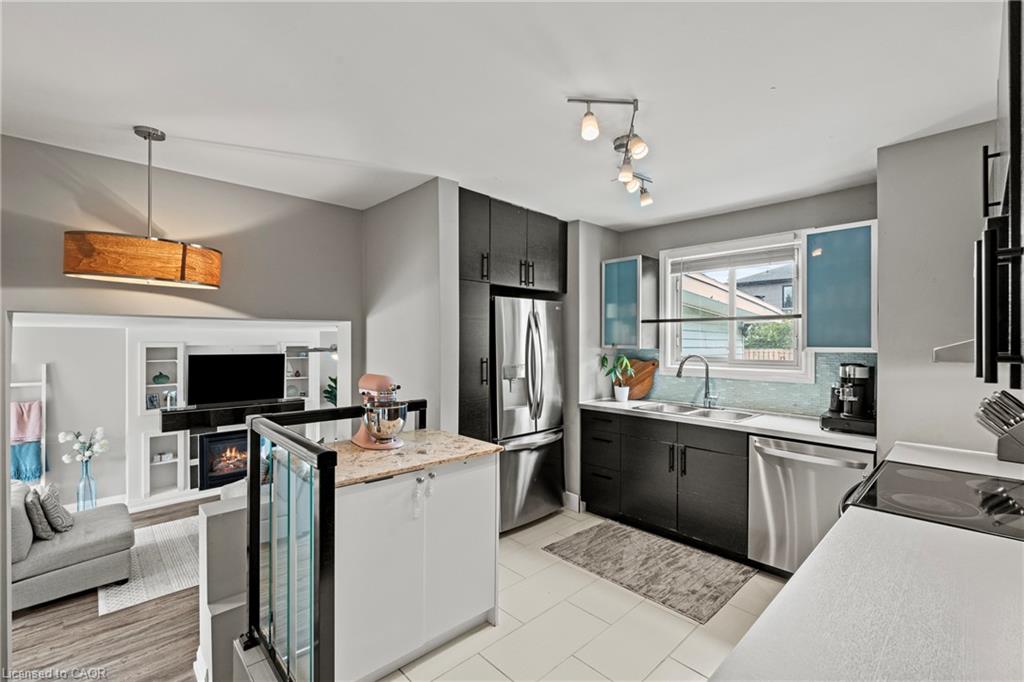 35 Kinsey Street Property Photo 12