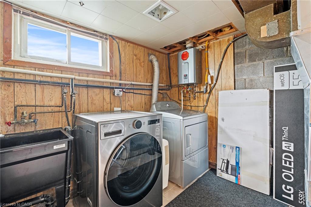 35 Kinsey Street Property Photo 27