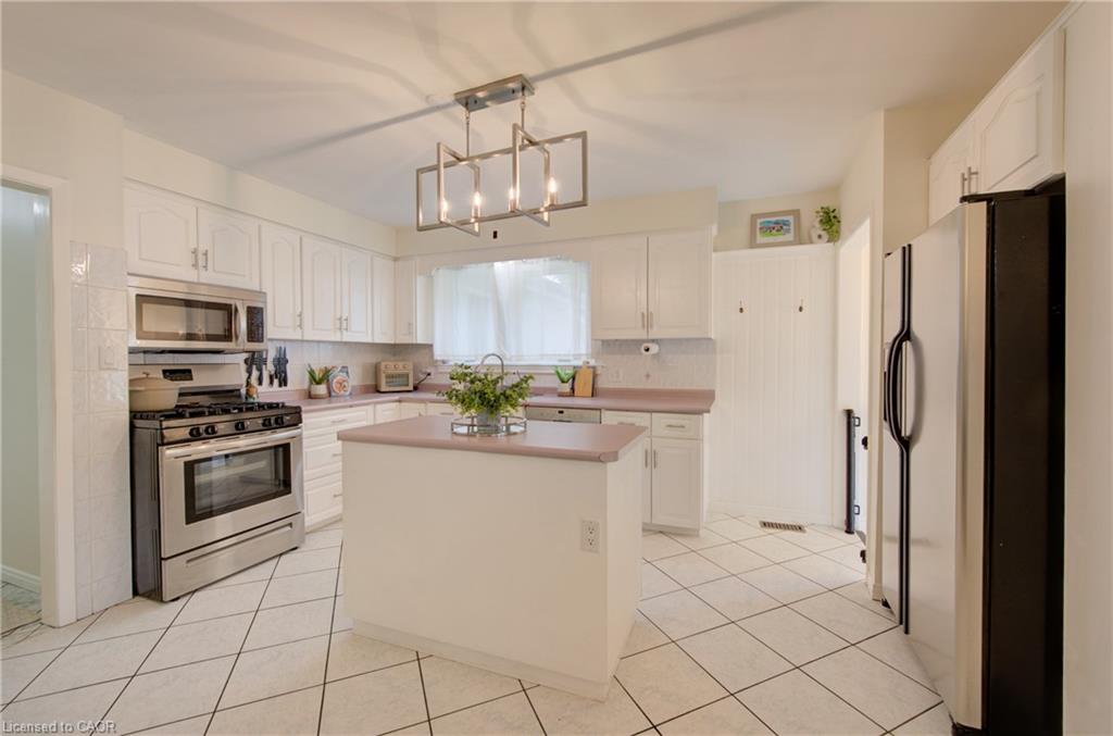 2 Allanton Boulevard Property Photo 7