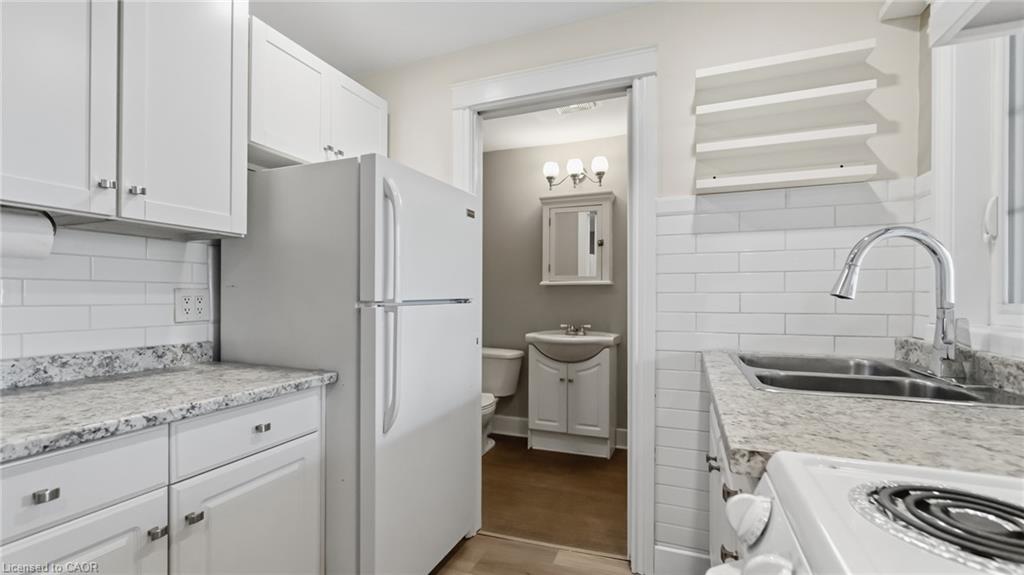 180 West Avenue Property Photo 10