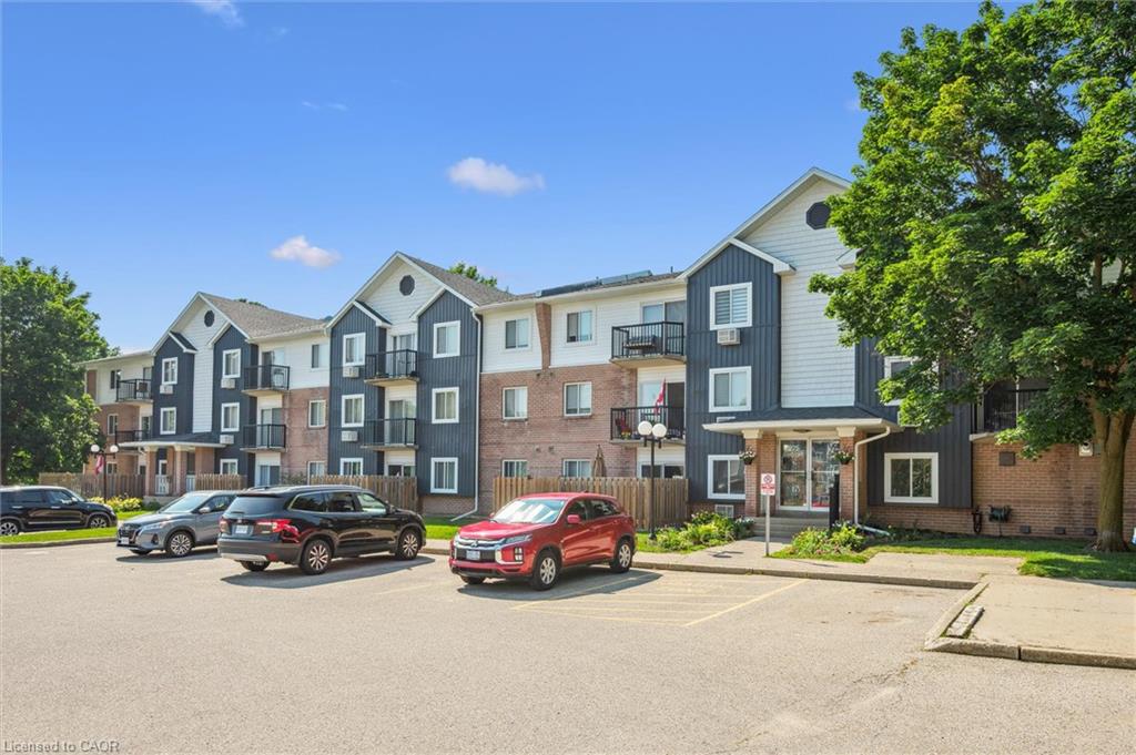 210-275 Eiwo Court Property Photo 4
