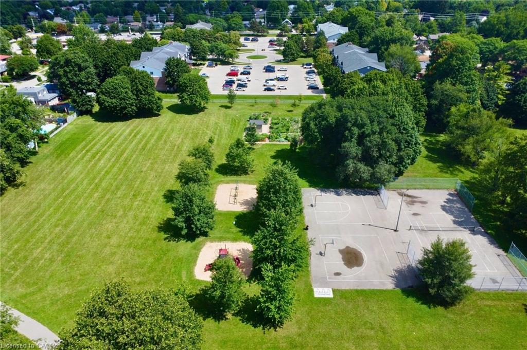 210-275 Eiwo Court Property Photo 29
