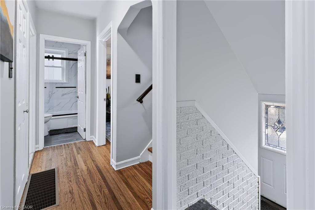 164 Charlotte Street Property Photo 17