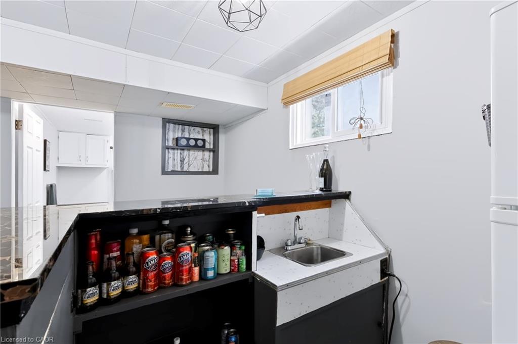 164 Charlotte Street Property Photo 30