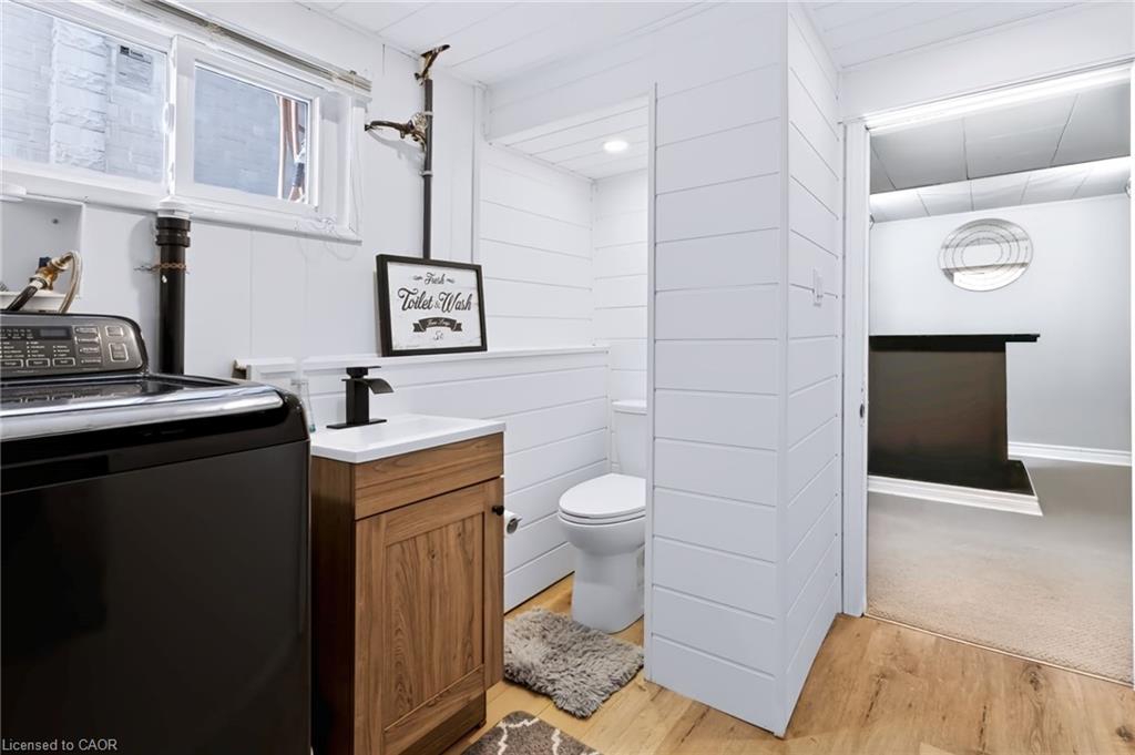164 Charlotte Street Property Photo 33