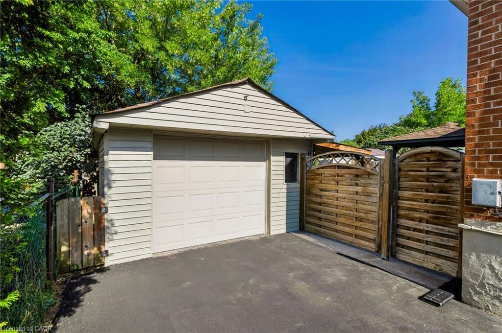 164 Charlotte Street Property Photo 37