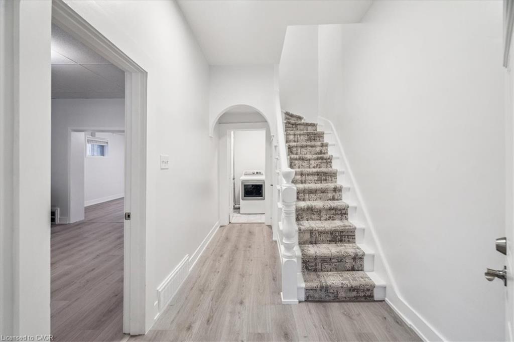 183 Market Street Property Photo 5