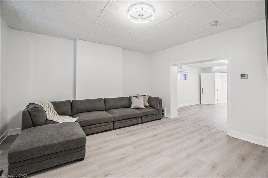 183 Market Street Property Photo 7