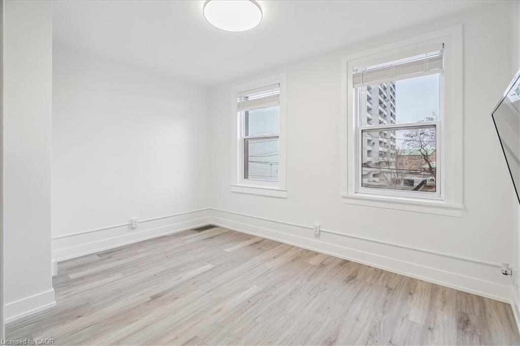 183 Market Street Property Photo 23