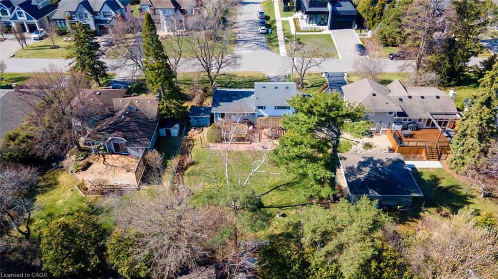 227 Sandwell Drive Property Photo 17