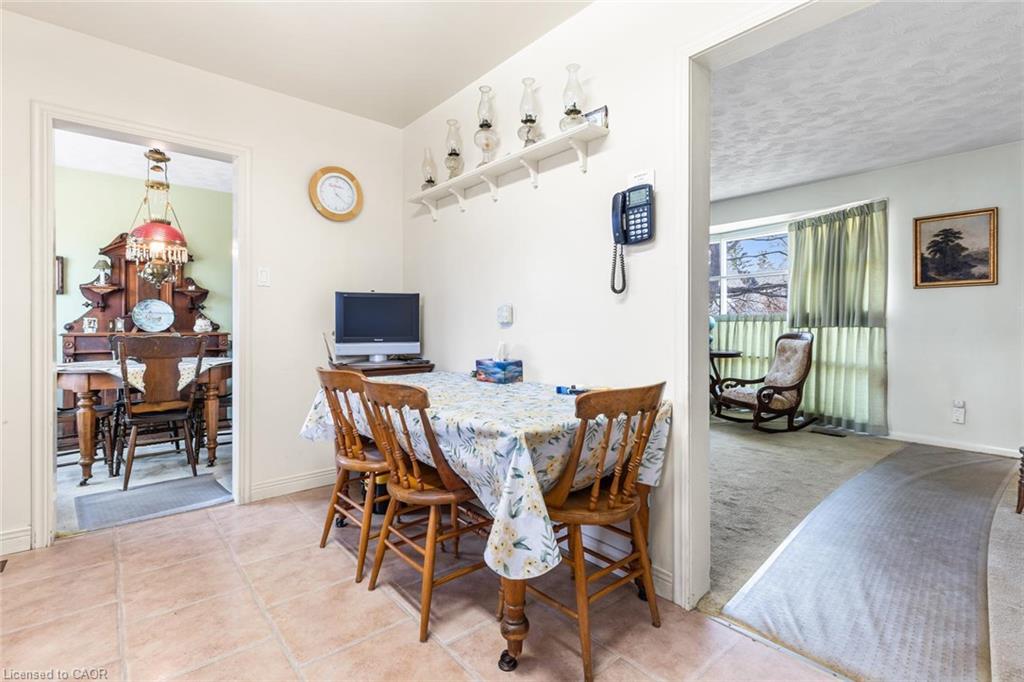 227 Sandwell Drive Property Photo 29