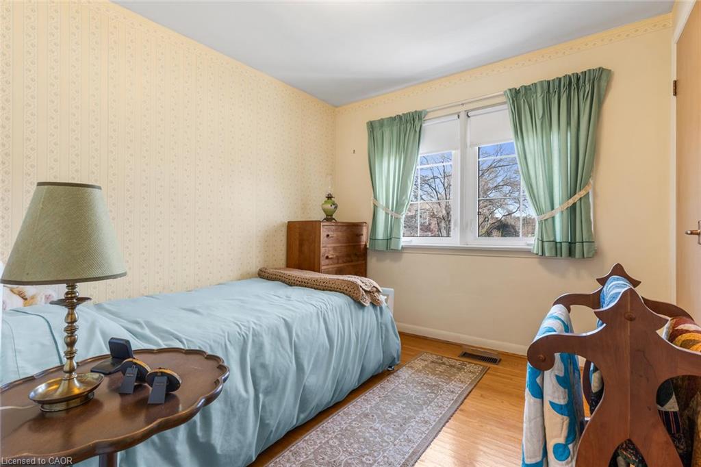 227 Sandwell Drive Property Photo 33