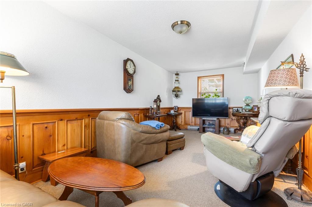 227 Sandwell Drive Property Photo 35