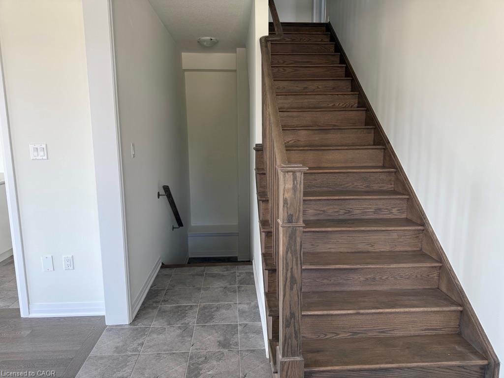 40 Turnbull Drive Property Photo 3