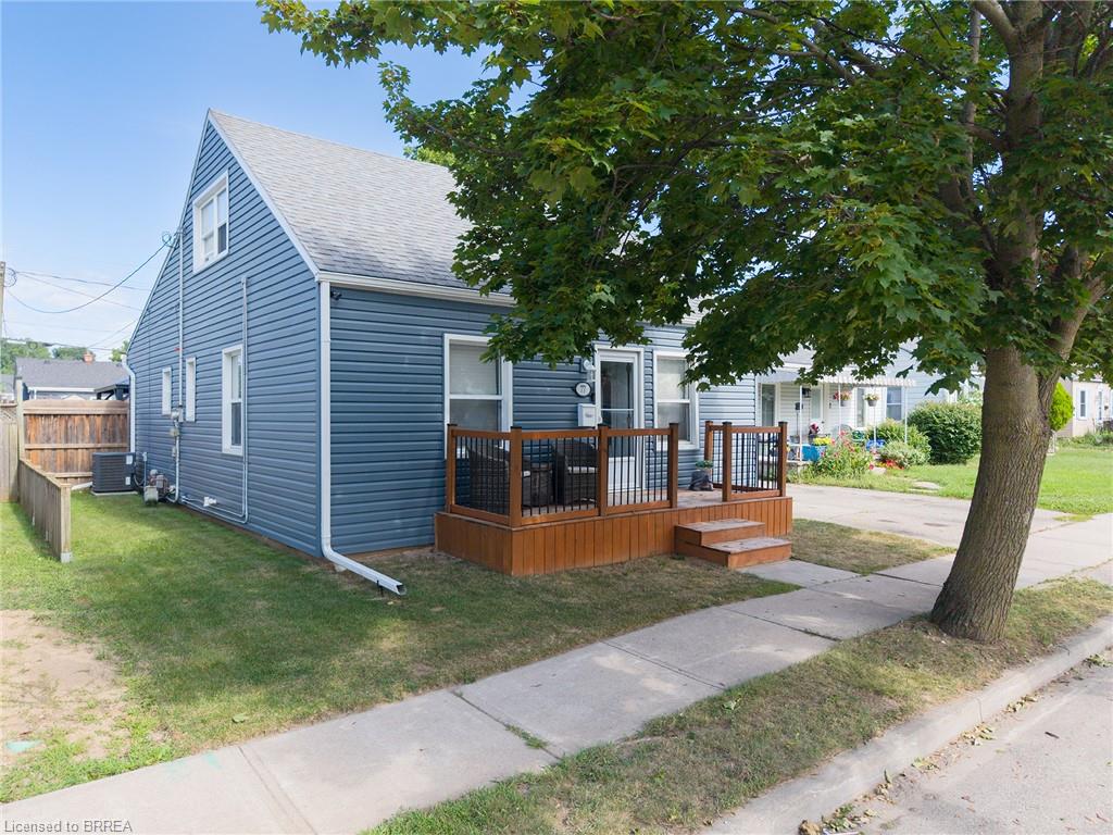 77 Eighth Avenue Property Photo 2