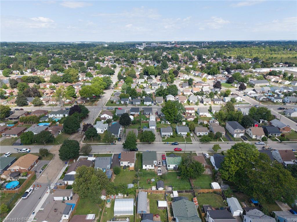 77 Eighth Avenue Property Photo 29