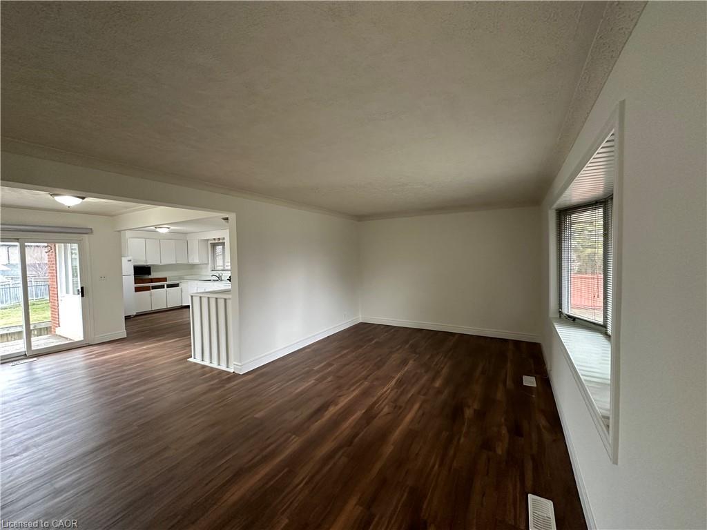 613 Rymal Road W Property Photo 4