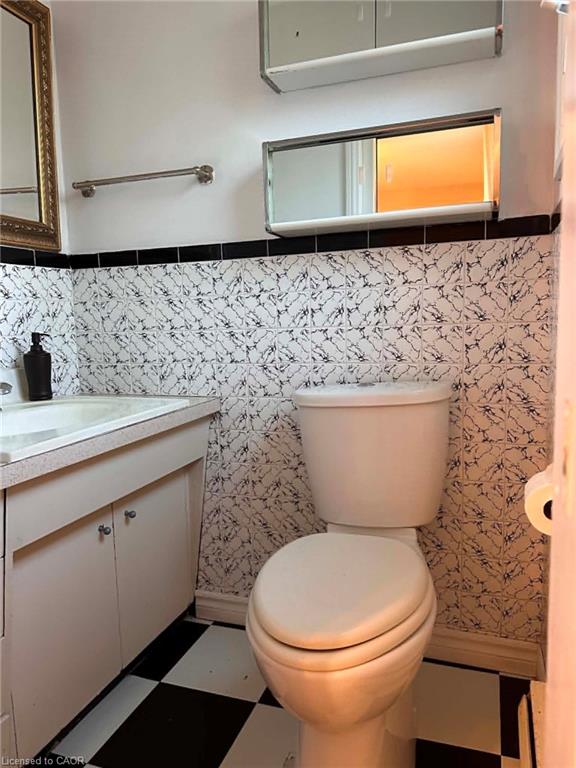 580 Forest Hill Drive Property Photo 8