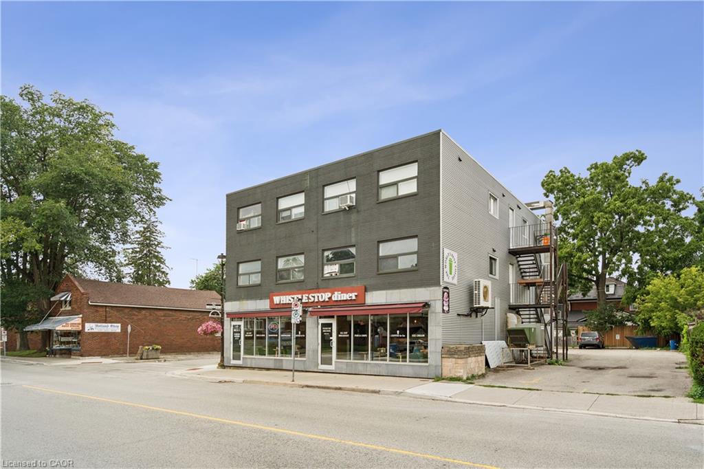 1b-1 Elgin St N Property Photo 3