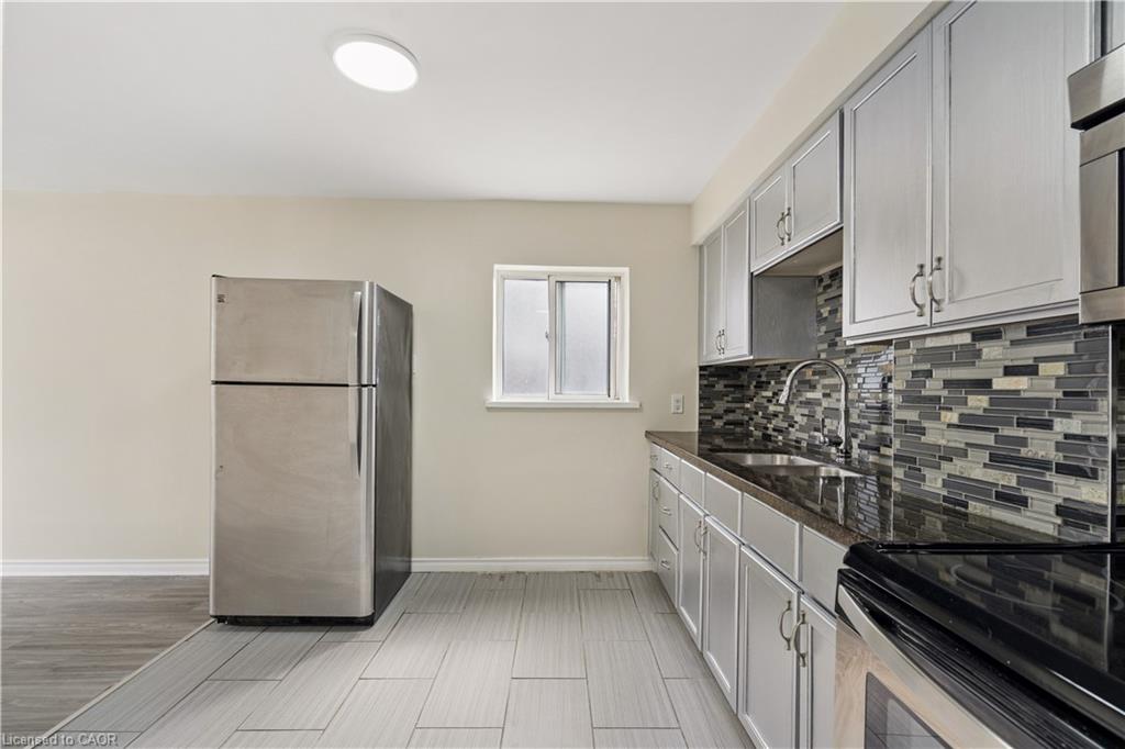 1b-1 Elgin St N Property Photo 13