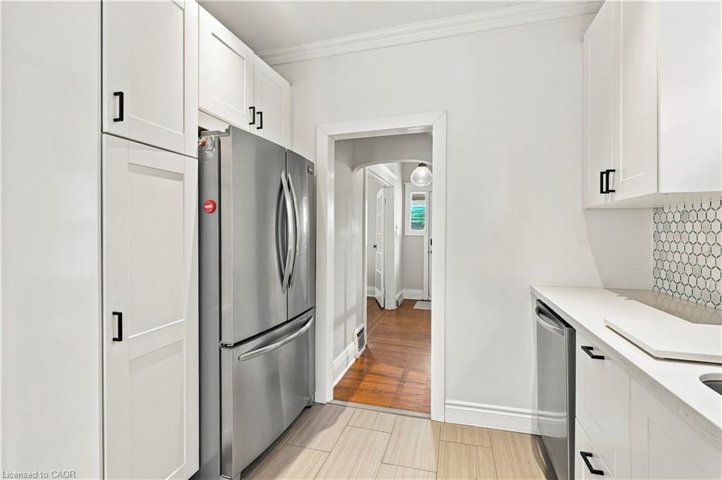 115 Kensington Avenue S Property Photo 17