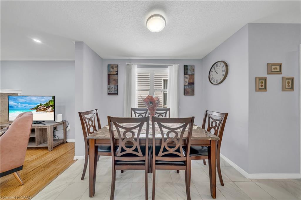 425 Speckled Alder Street Property Photo 15
