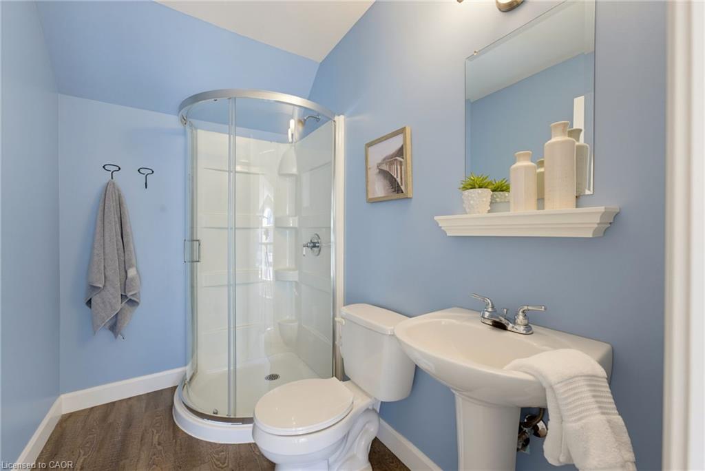 2 Glen Morris Road E Property Photo 38