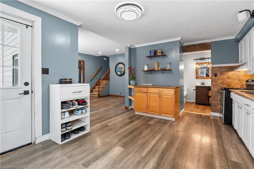 126 Cayuga Street Property Photo 23