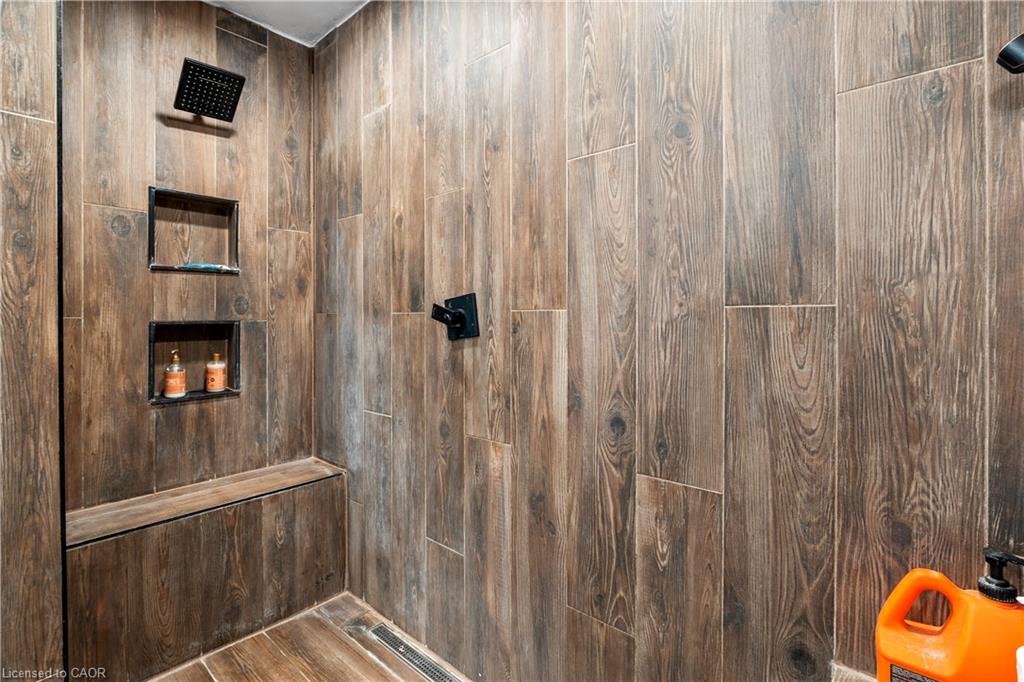 126 Cayuga Street Property Photo 29