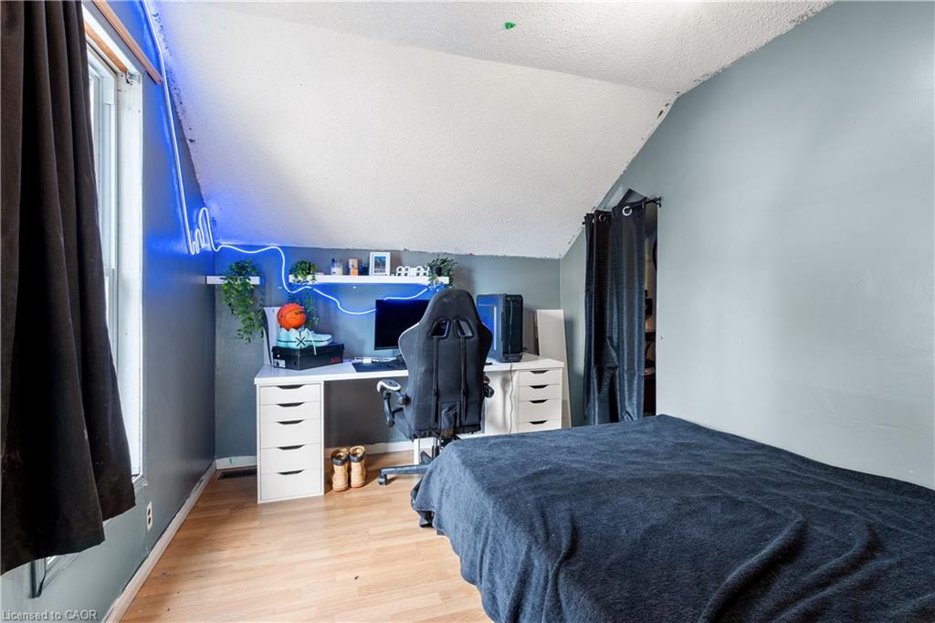 126 Cayuga Street Property Photo 34