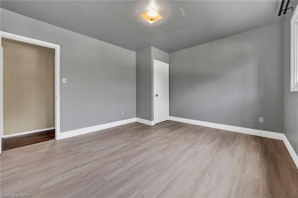 2-271 Prospect Avenue Property Photo 9