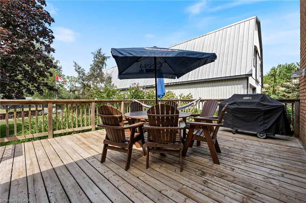 6 Howey Avenue Property Photo 31