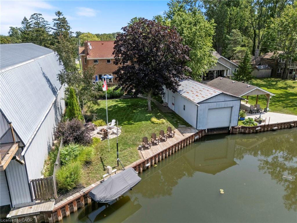 6 Howey Avenue Property Photo 38