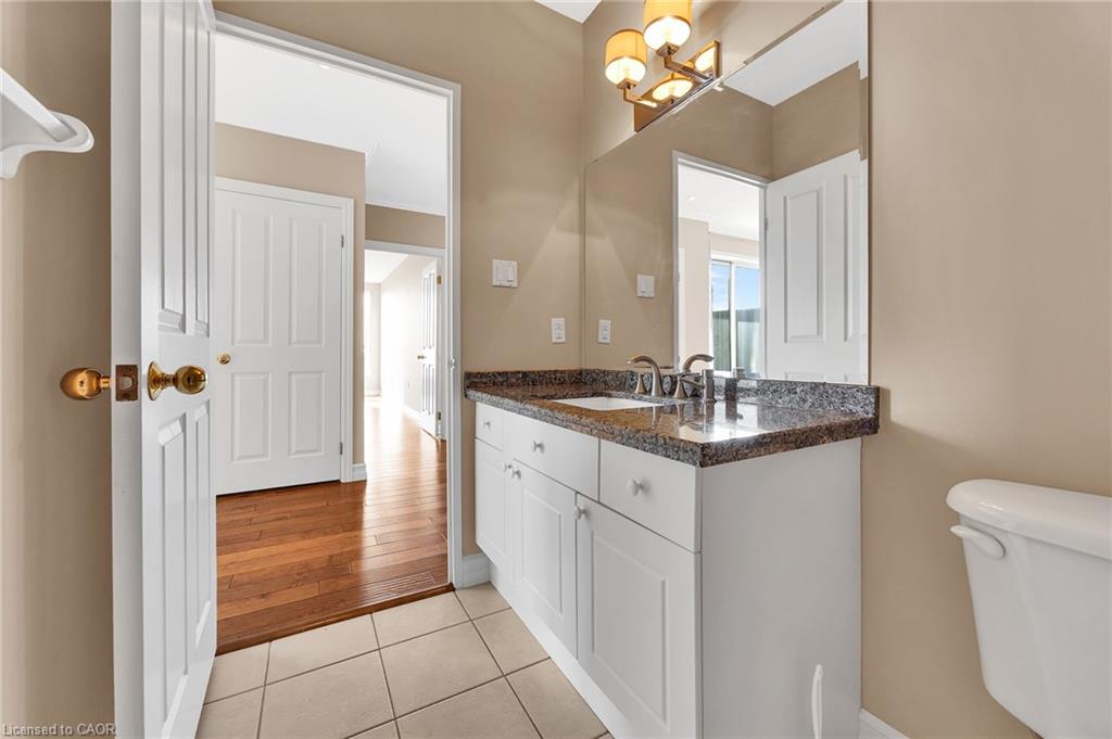 1303-255 Keats Way Property Photo 15