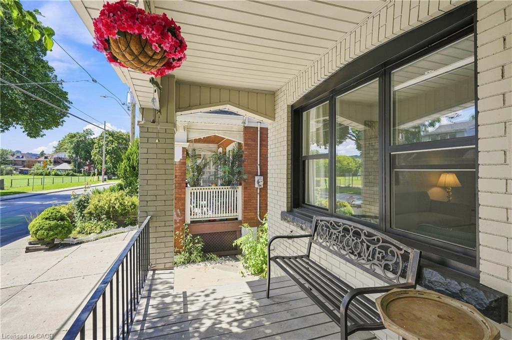 463 Dunsmure Road Property Photo 4
