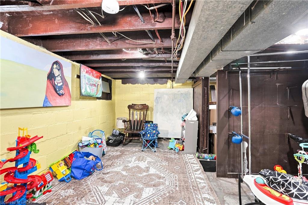 463 Dunsmure Road Property Photo 18