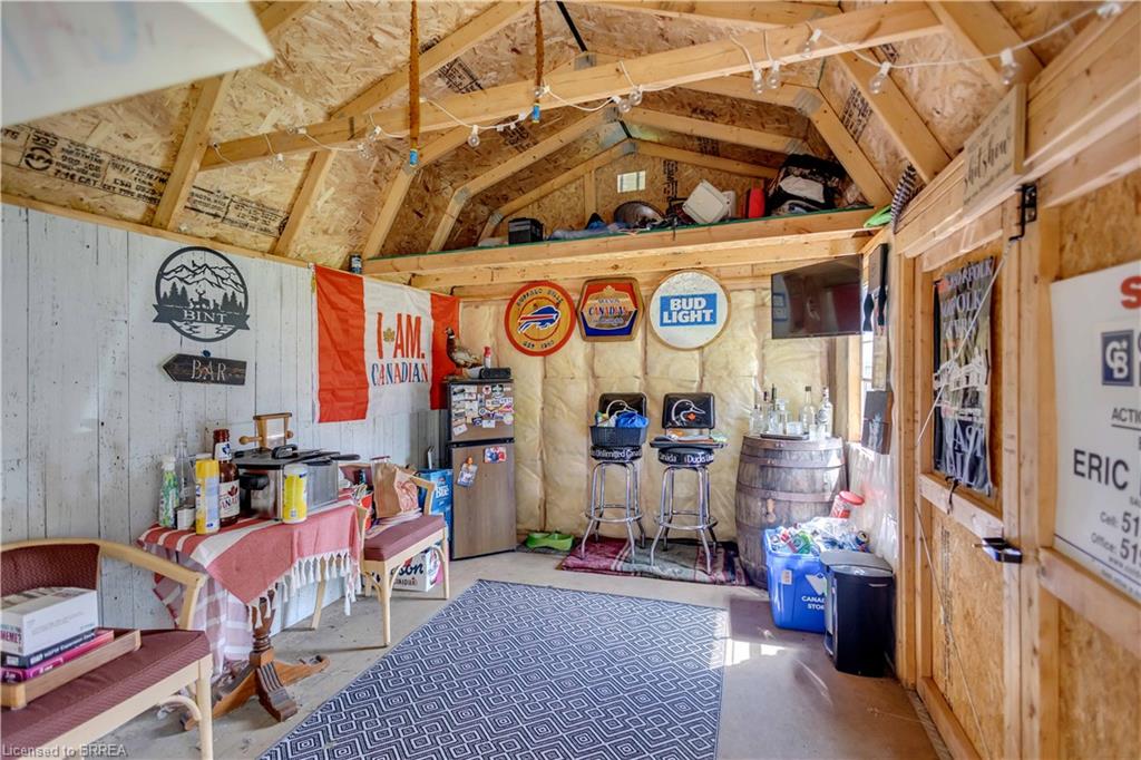 995 Mcdowell Road E Property Photo 29