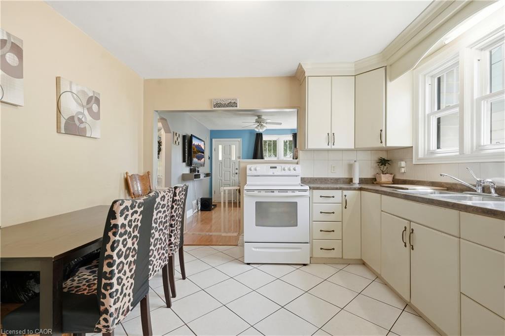 13 Prestwick Avenue Property Photo 7