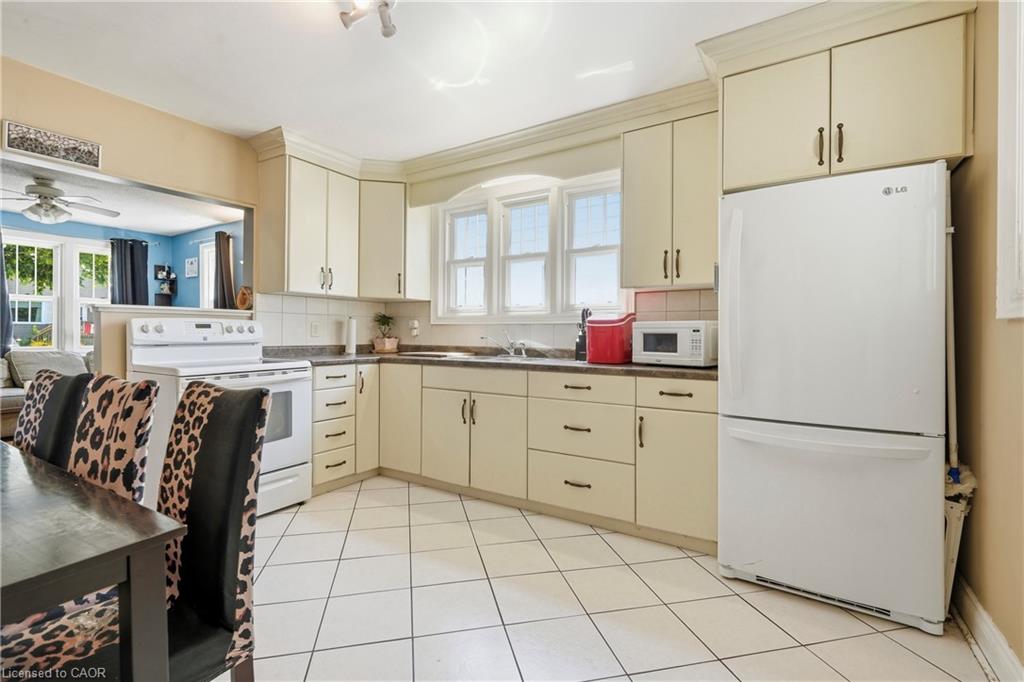 13 Prestwick Avenue Property Photo 8