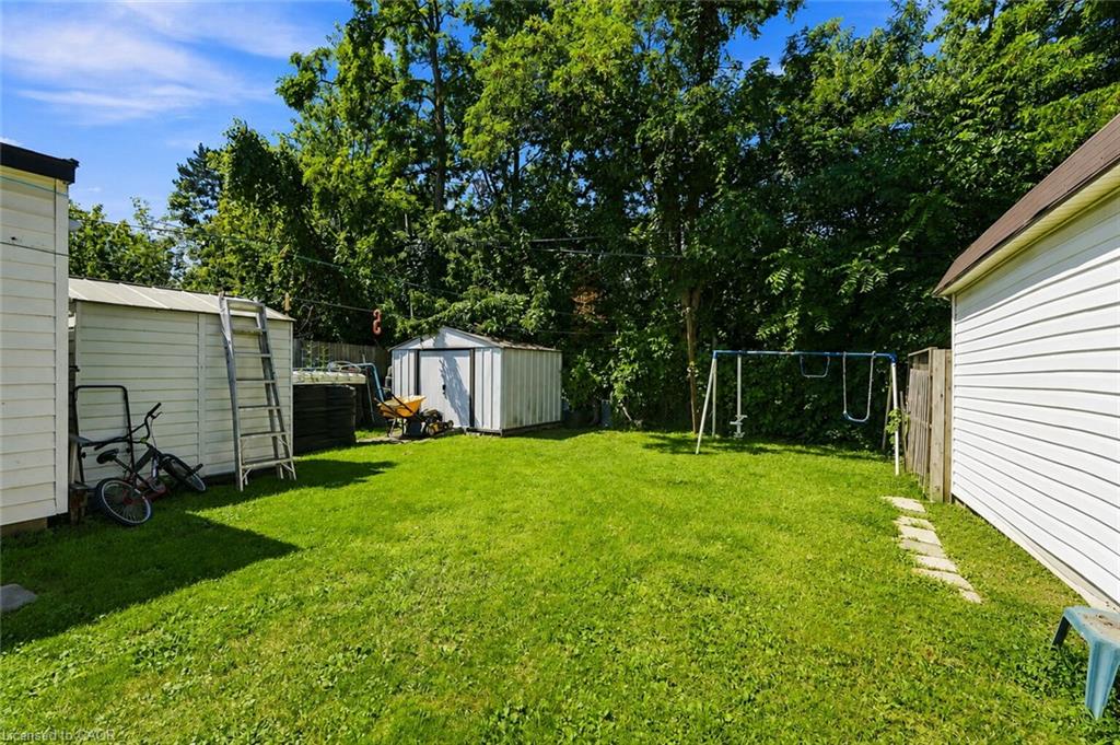 13 Prestwick Avenue Property Photo 15