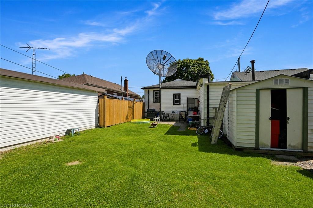13 Prestwick Avenue Property Photo 16