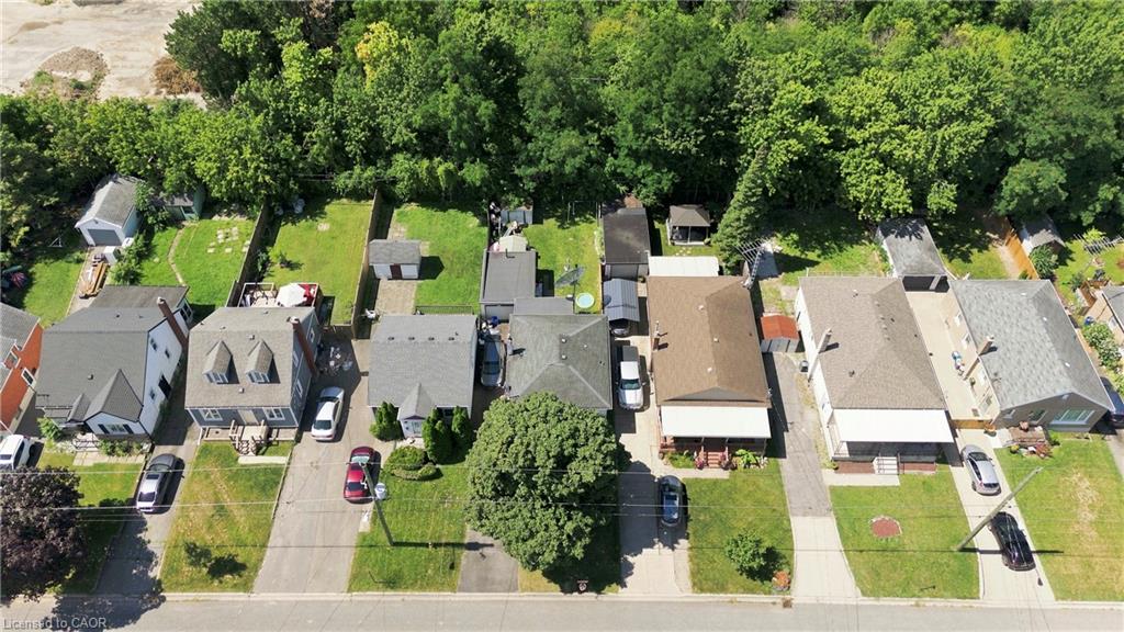 13 Prestwick Avenue Property Photo 17