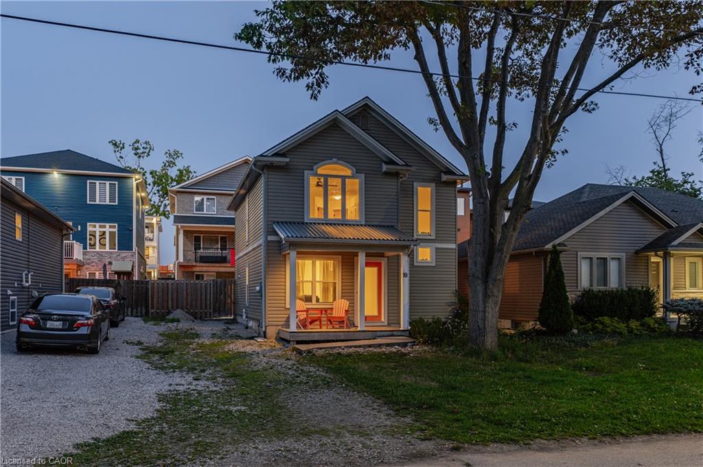 10 Queens Avenue Property Photo 6