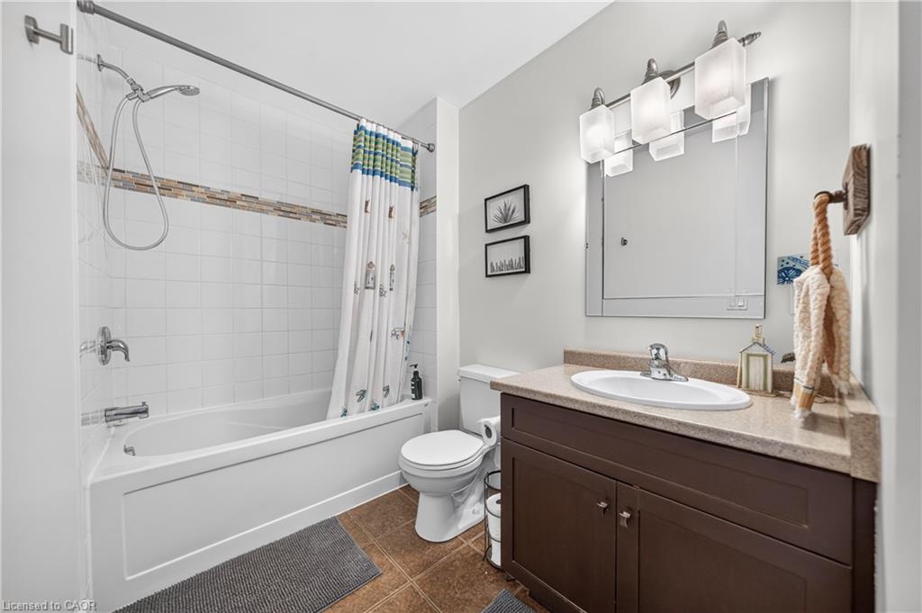 10 Queens Avenue Property Photo 20