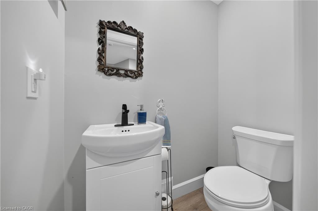 10 Queens Avenue Property Photo 30